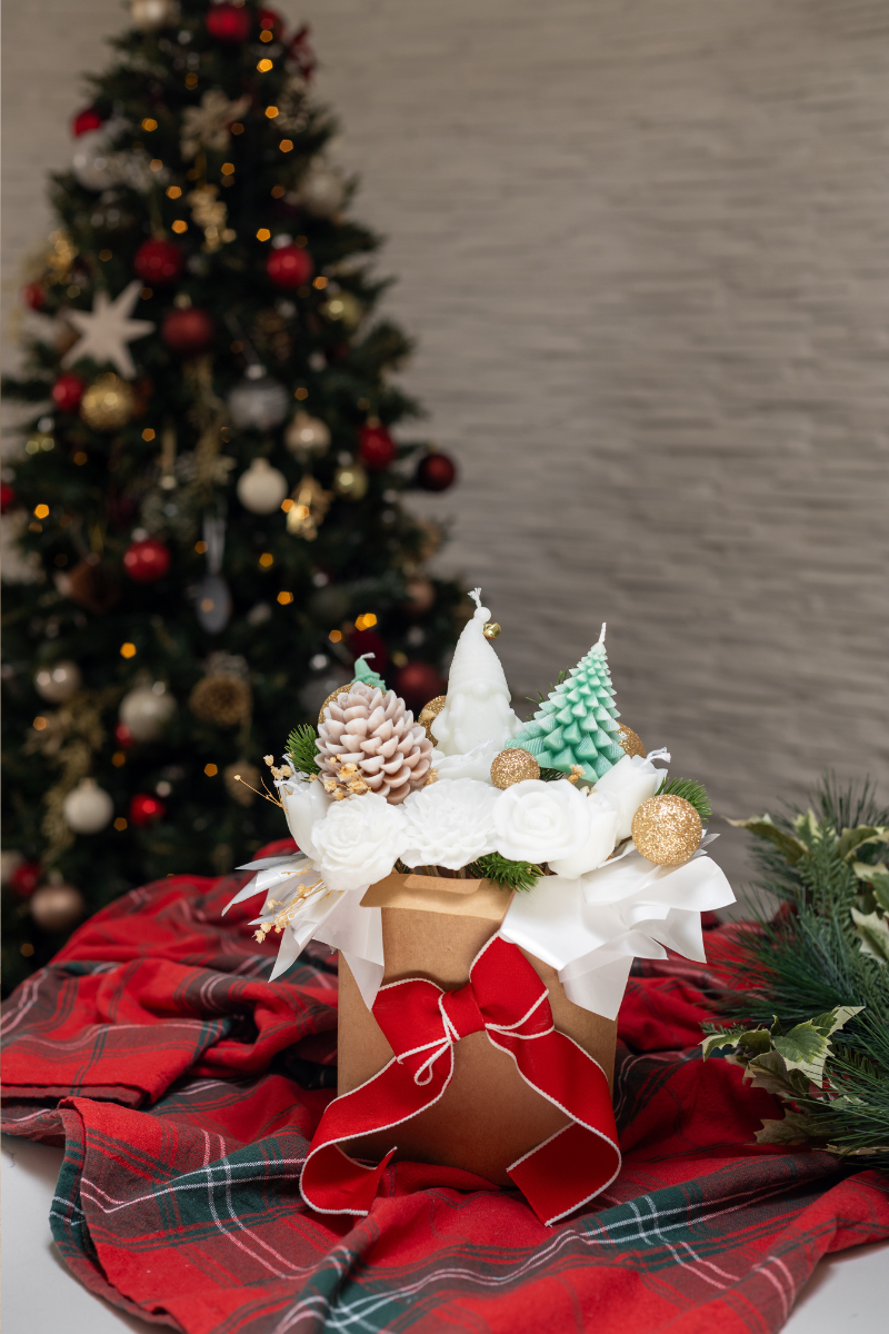 Christmas Candle Bouquet