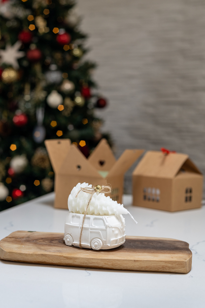 2-Piece Christmas Candle Gift Box – Christmas Tree & Cement Travel Bus